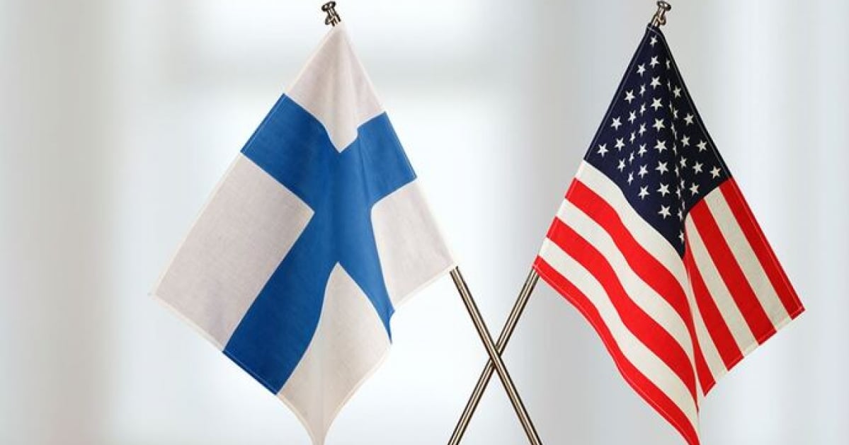 США і Фінляндія прапор