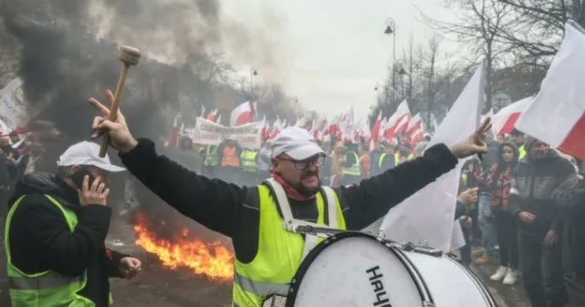 протести у Варшаві 6 березня_3