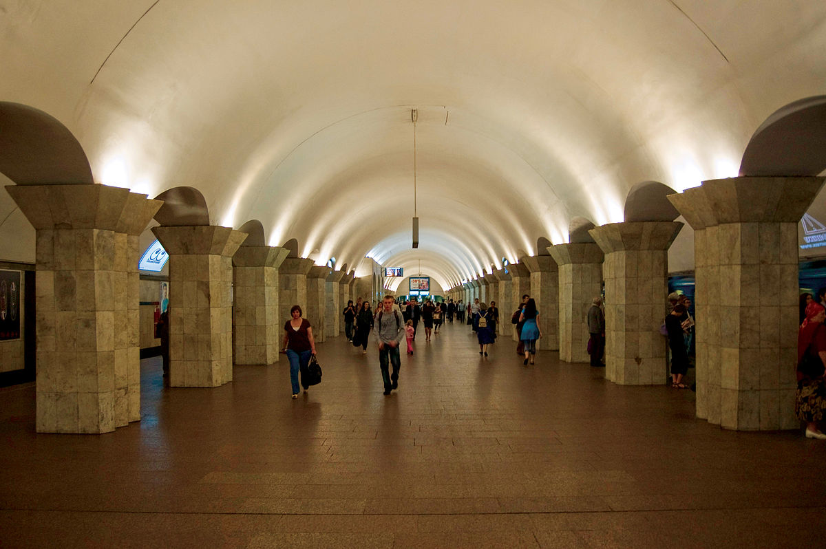 метро Майдан Незалежності